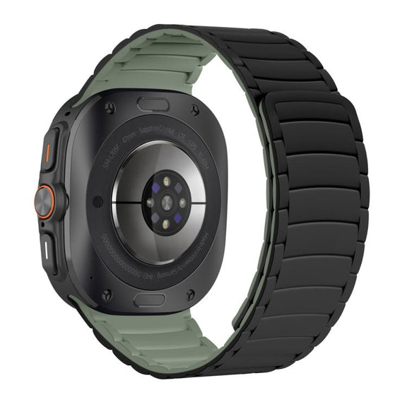 For Samsung Galaxy Watch Ultra 47mm Silicone Sport Magnetic Watch Band(Black+Light Green)