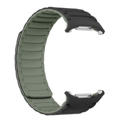 For Samsung Galaxy Watch Ultra 47mm Silicone Sport Magnetic Watch Band(Black+Light Green)