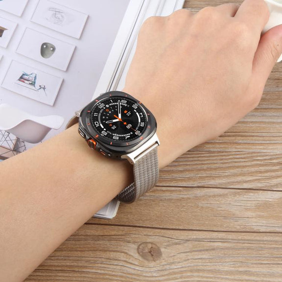 For Samsung Galaxy Watch Ultra 47mm Integrated Buckle Embossed Milanese Metal Watch Band(Rose Gold)