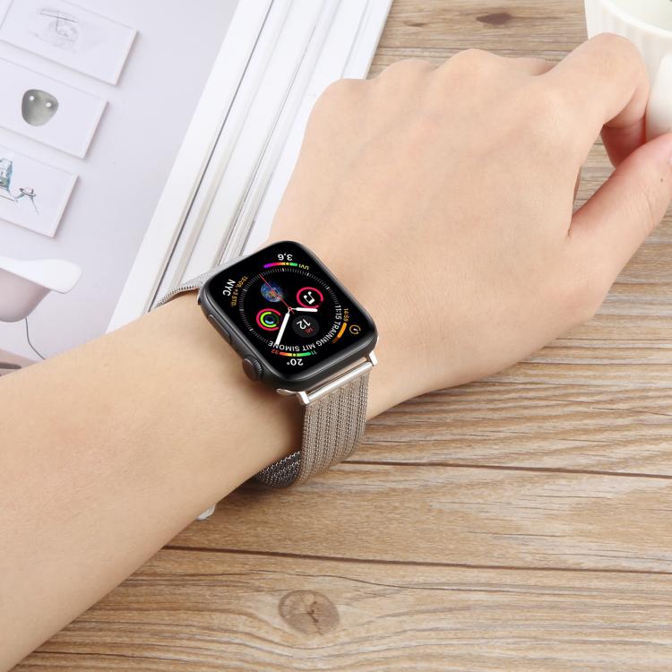 For Apple Watch 46mm / 49mm / 45mm / 44mm Integrated Buckle Embossed Thick Milanese Metal Watch Band(Gold)