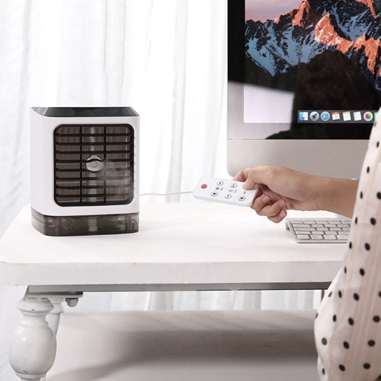 Mini Desktop Cooling Fan Humidifier Air Conditioning Fan Moisturizing Spray Fan(White)