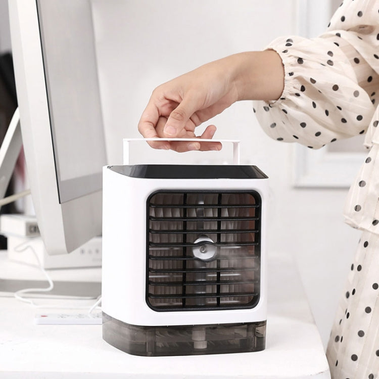 Mini Desktop Cooling Fan Humidifier Air Conditioning Fan Moisturizing Spray Fan(White)