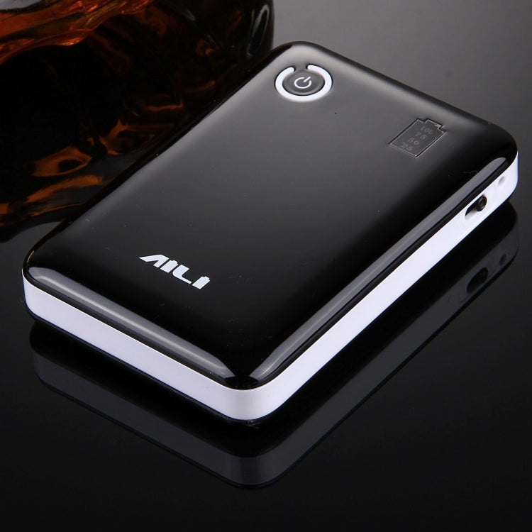 Portable High-efficiency 4 x 18650 Batteries Plastic Power Bank Shell Box with Dual USB Output & Heat Dissipation Hole, Batteries Not Included(Random Color Delivery)