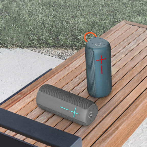 HOPESTAR P14 Pro Portable Outdoor Water-resistant Wireless Bluetooth Speaker, Support Hands-free Call & U Disk & TF Card & 3.5mm AUX & FM (Black)