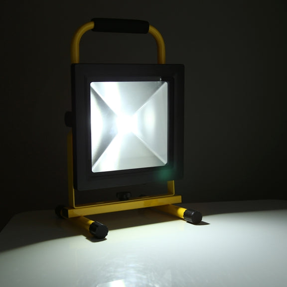 30W IP65 Water-resistant COB LED Rechargeable Flood Light, 2650LM 6000-6500K with Car Charger, AC 85-265V