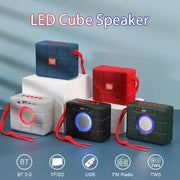 T&G TG311 LED Flashlight Portable Bluetooth Speaker, Support TF Card / FM / 3.5mm AUX / U Disk(Green)