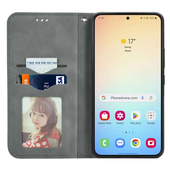 For Samsung Galaxy S25+ 5G Retro Skin Feel Magnetic Leather Phone Case(Gray)
