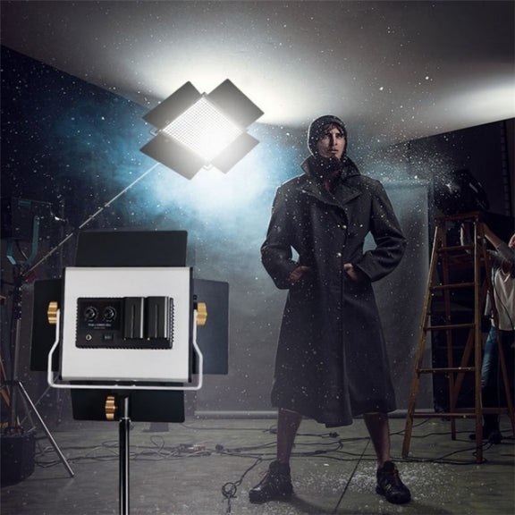 VLOGLITE W660S For Video Film Recording 3200-5600K Lighting LED Video Light with Tripod, Plug:US Plug