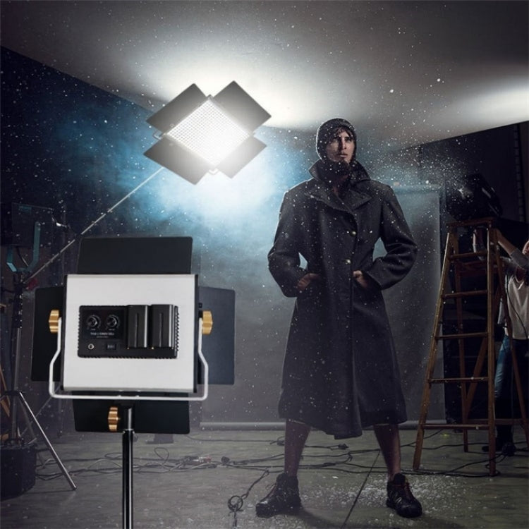 VLOGLITE W660S For Video Film Recording 3200-5600K Lighting LED Video Light with Tripod, Plug:US Plug