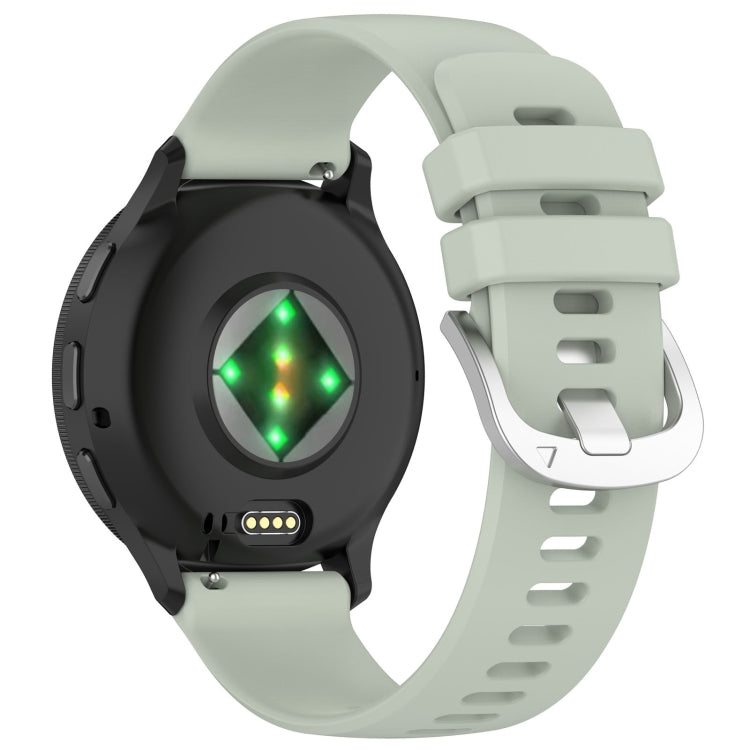 For Garmin Vivoactive 4S Liquid Glossy Silver Buckle Silicone Watch Band(Green)