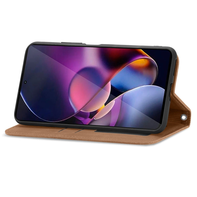 For Motorola Moto G Stylus 5G 2024 Retro Skin Feel Magnetic Flip Leather Phone Case(Brown)