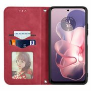 For Motorola Moto G Power 5G 2024 Retro Skin Feel Magnetic Flip Leather Phone Case(Red)