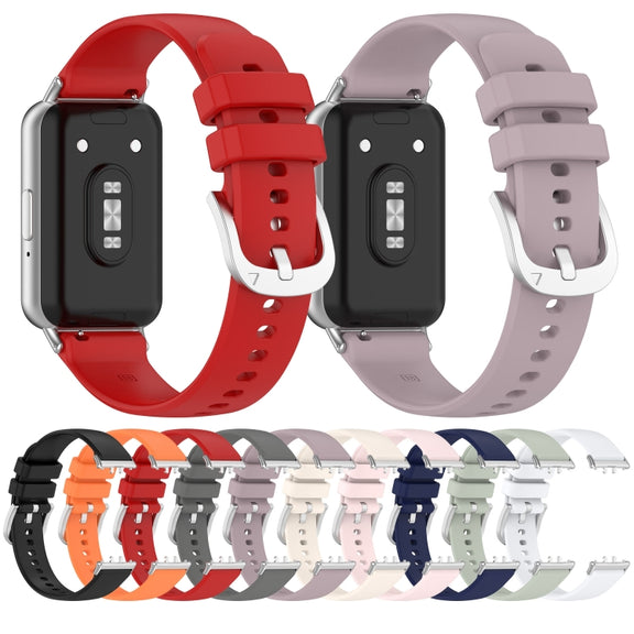 For Samsung Galaxy Fit 3 SM-R390 Metal Connector Liquid Glossy Silicone Watch Band(Black)