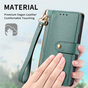 For Motorola Moto G Play 2024 Love Zipper Lanyard Leather Phone Case(Green)