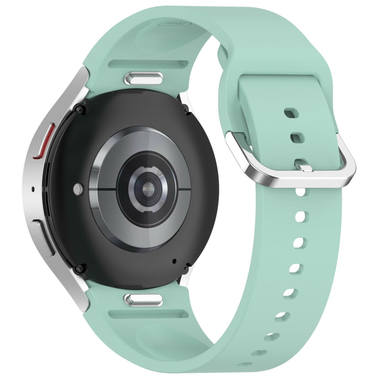 For Samsung Galaxy Watch7 40 / 44mm Solid Color Silver Buckle Quick Release Silicone Watch Band(Light Green)