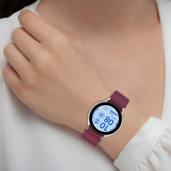 For Samsung Galaxy Watch7 40 / 44mm Solid Color Silver Buckle Quick Release Silicone Watch Band(Starlight)