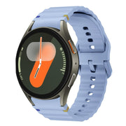 For Samsung Galaxy Watch 7 40 / 44mm Wave Pattern Stitched Silicone Watch Band(Light Blue)