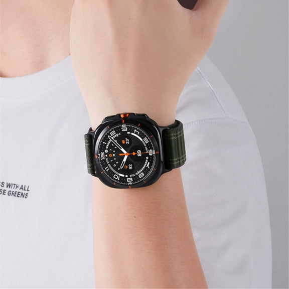 For Samsung Galaxy Watch Ultra 47mm Sea Wave Texture Nylon Hook and Loop Fastener Watch Band(White)