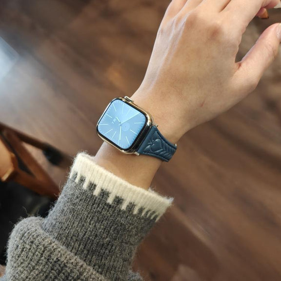 For Apple Watch 46mm / 49mm / 45mm / 44mm Heart-Shaped Embossed Leather Watch Band(Chrysanthemum Blue)