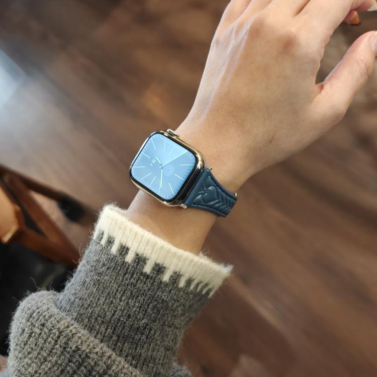 For Apple Watch 46mm / 49mm / 45mm / 44mm Heart-Shaped Embossed Leather Watch Band(Chrysanthemum Blue)
