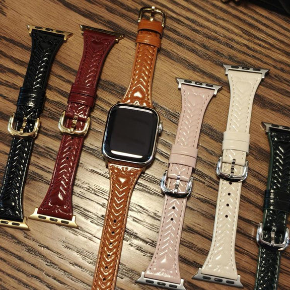 For Apple Watch 42mm / 41mm / 40mm / 38mm Heart-Shaped Embossed Leather Watch Band(Black)