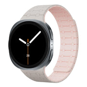 For Samsung Galaxy Watch8 / Watch8 Classic Integrated Magnetic Silicone Watch Band(Starlight+Pink)