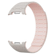 For Samsung Galaxy Watch8 / Watch8 Classic Integrated Magnetic Silicone Watch Band(Starlight+Pink)