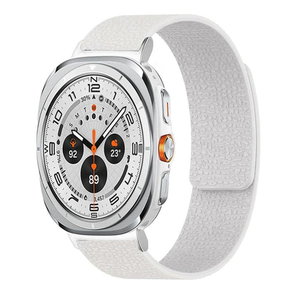 For Samsung Galaxy Watch Ultra 47mm / Ultra 2025 Lychee Texture Soft Magnetic Silicone Watch Band(White)