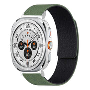 For Samsung Galaxy Watch Ultra 47mm / Ultra 2025 Lychee Texture Soft Magnetic Silicone Watch Band(Green Black)