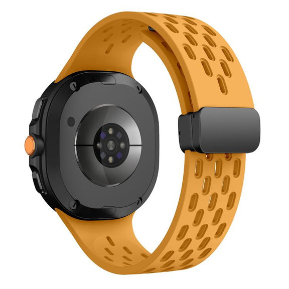 For Samsung Galaxy Watch8 / Watch8 Classic Mesh Magnetic Silicone Watch Band(Yellow)