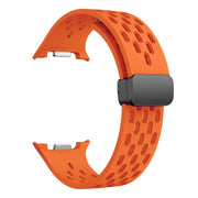 For Samsung Galaxy Watch8 / Watch8 Classic Mesh Magnetic Silicone Watch Band(Orange)