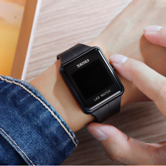 SKMEI 1541 Fashion Led Watch Square Couple Model Water-resistant Electronic Watch Silicone Watch(Black)