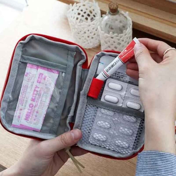 Outdoor Traveling Carry-On First Aid Small Medicine Bag Portable Mini Organizer Medical Bag(Red)