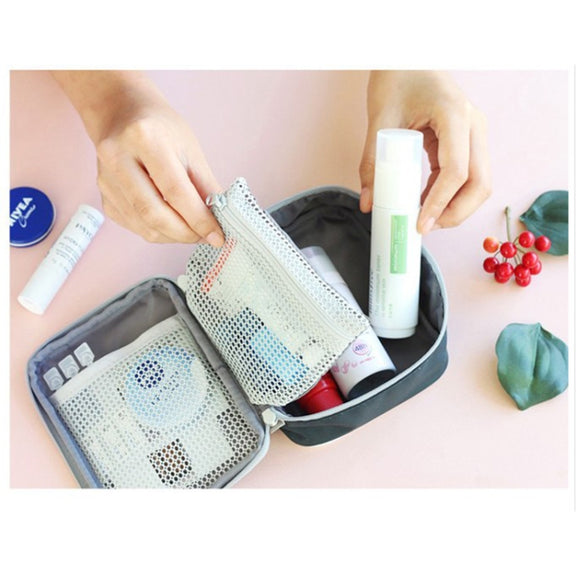 Cute Heart Mini Medicine Bag First Aid Emergency Kits Organizer Outdoor Household Pill Bag, Size: 13x10x4cm(Grey)