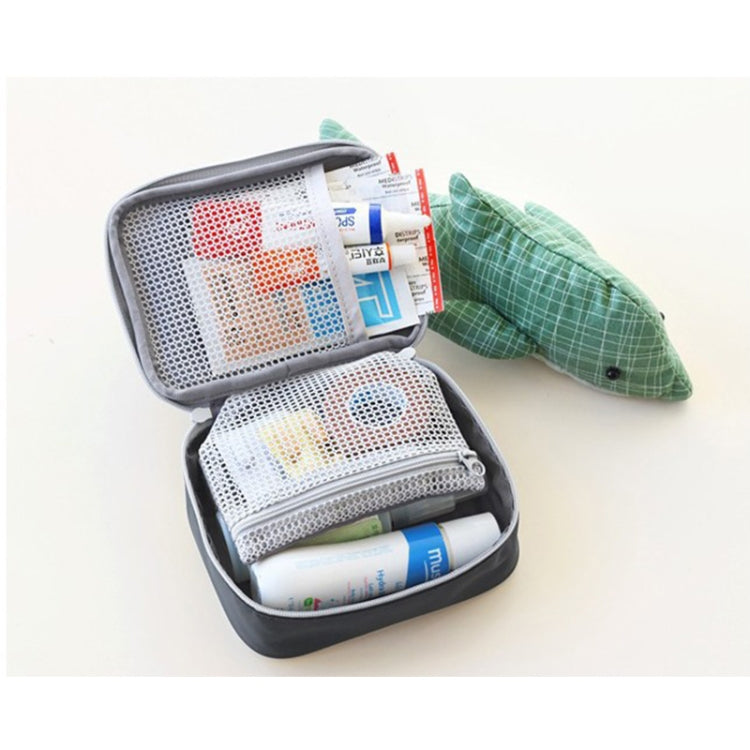 Cute Heart Mini Medicine Bag First Aid Emergency Kits Organizer Outdoor Household Pill Bag, Size: 13x10x4cm(Grey)