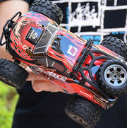 MGRC Charging Remote Control Car 2.4G Wireless Remote Control Four-Way Cross-Country Climbing Car 1:18 Car Model(Red)
