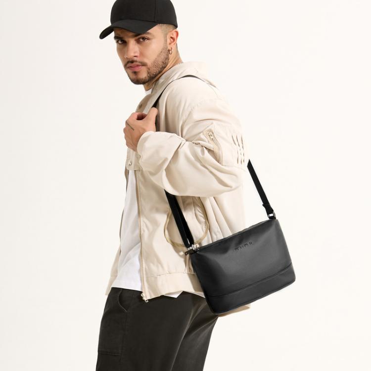 WEPOWER Simple Shoulder Bag For Men Light Casual Commuter Messenger Pack(Black) - Single-shoulder Bags by WEPOWER | Online Shopping South Africa | PMC Jewellery | Buy Now Pay Later Mobicred