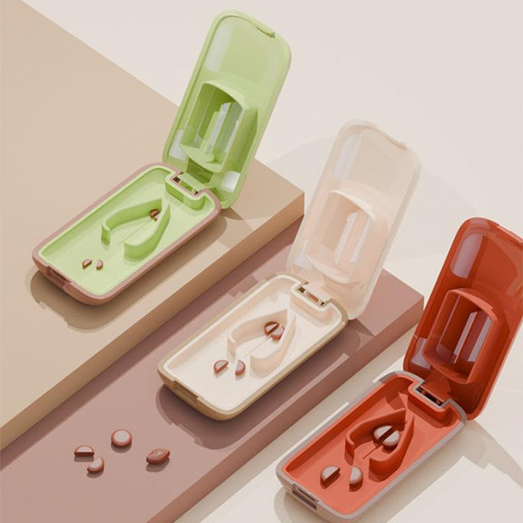 Lightweight Pill Cutter Box Portable Tablet Cutting Dispensing Pill Box(Matcha Green)