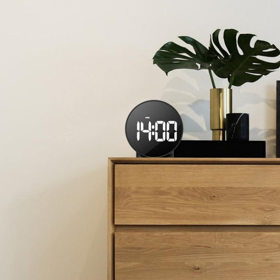 EDUP EH-8816 Simple Digital Electronic Clock Night Light Battery Plug-in Dual Power Mode Alarm Clock(Black Case White Letter)