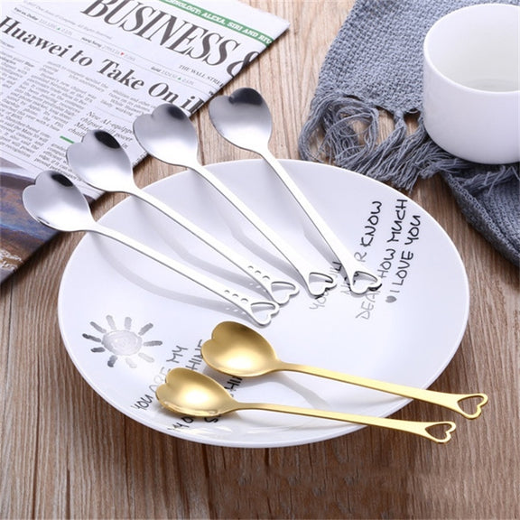 2 PCS Stainless Steel Spoon Portable Metal Coffee Teaspoon Creative Love Heart Shaped Wedding Party Gift Dinnerware, Color:Colorful Porous Love
