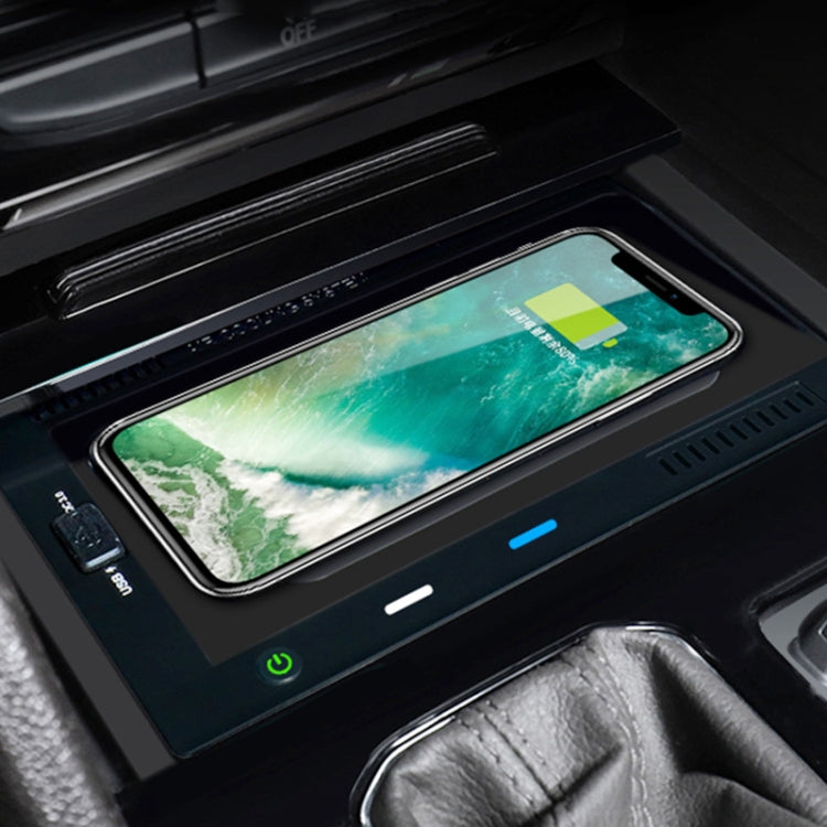 HFC-1031 Car Qi Standard Wireless Charger 10W Quick Charging for Volkswagen Teramont 2018-2020, Left Driving - Wireless Charging Pads by PMC TechLife | Online Shopping South Africa | PMC TechLife