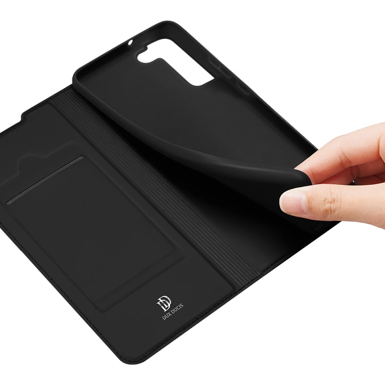 For Samsung Galaxy S22 5G DUX DUCIS Skin Pro Series Horizontal Flip Leather Phone Case with Holder & Card Slots(Black)