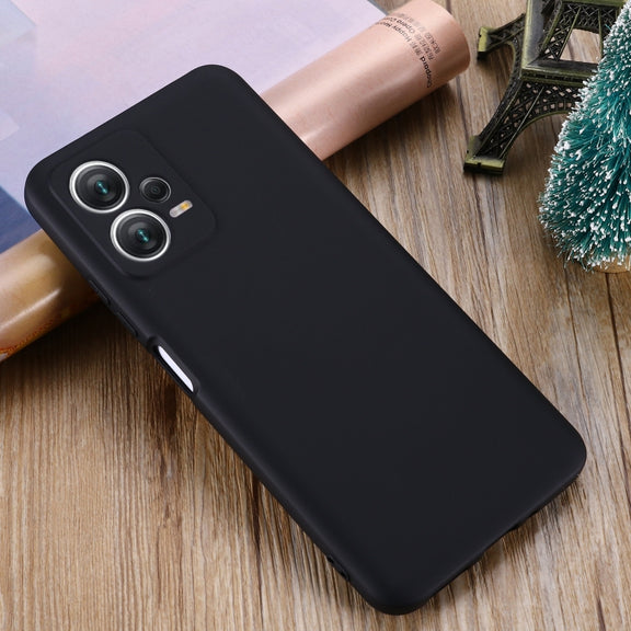 For Xiaomi Redmi Note 12 5G India / Poco X5 Pure Color Liquid Silicone Shockproof Full Coverage Phone Case(Black)