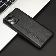 For Motorola Edge 30 Ultra / Moto X30 Pro Sewing Cow Pattern Skin PC + PU + TPU Phone Case(Black)