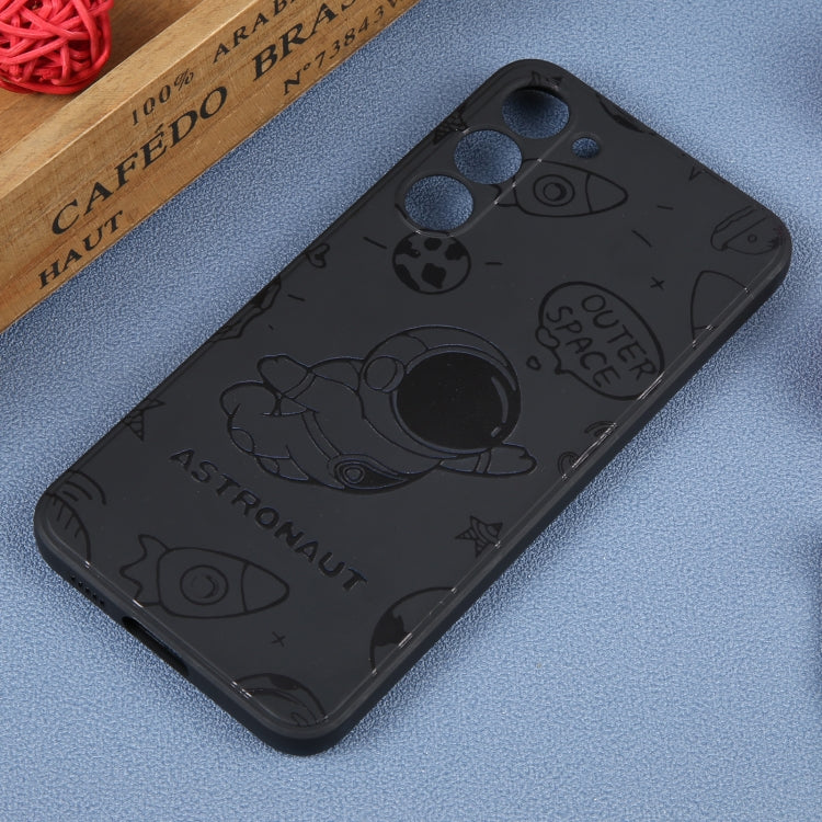 For Samsung Galaxy A32 5G Astronaut Pattern Silicone Straight Edge Phone Case(Flying Astronaut-Black)