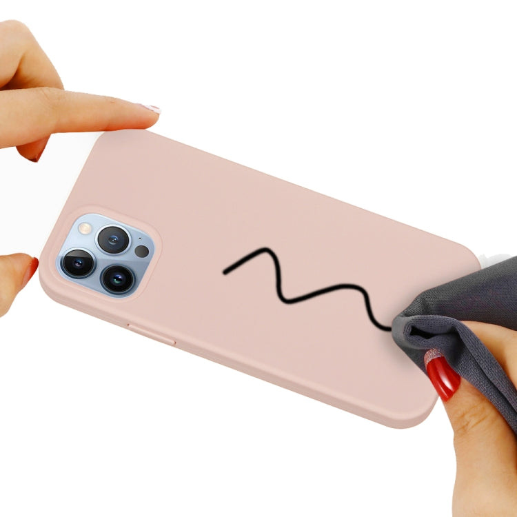 For iPhone 15 Pro Solid Color Silicone Phone Case(Sand Pink)
