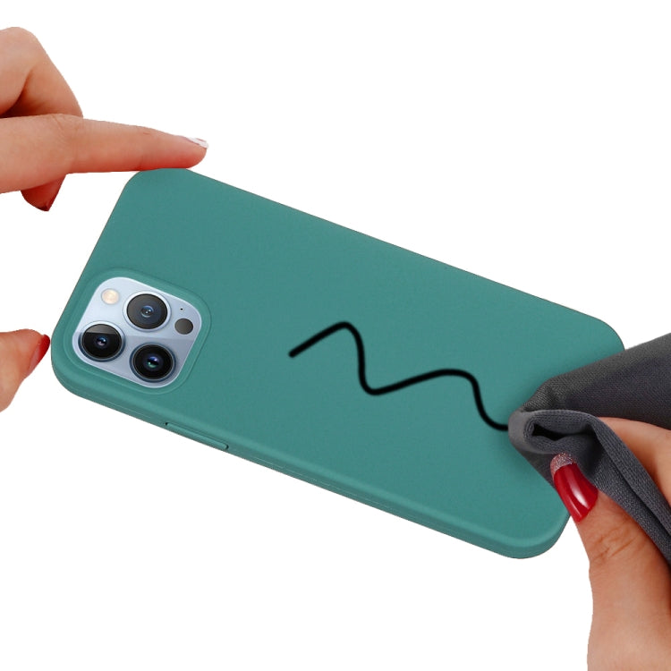 For iPhone 15 Pro Max Solid Color Silicone Phone Case(Pine Needle Green)