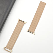 For Apple Watch 9 41mm Reverse Buckle Magnetic Silicone Watch Band(Rose Buckle Milk Grey)
