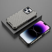For iPhone 15 Pro Max Honeycomb Shockproof Phone Case(Black)