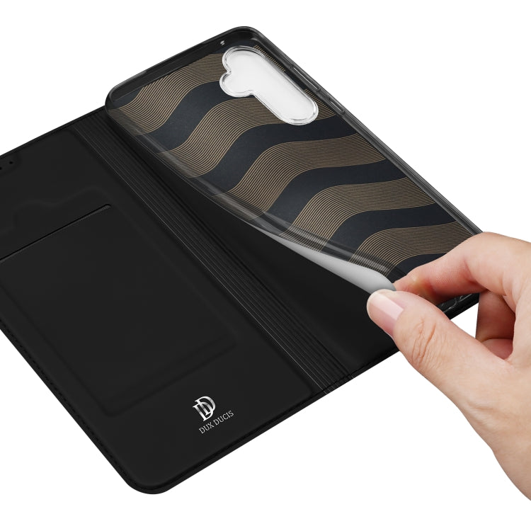 For Samsung Galaxy A55 5G DUX DUCIS Skin Pro Series Flip Leather Phone Case(Black)